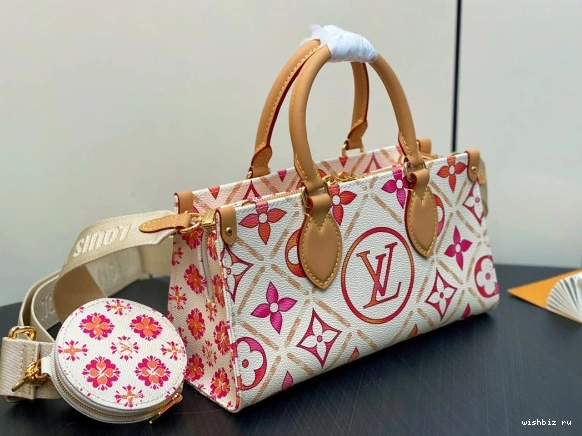 WIS East ONTHEGO VUITTON LOUIS West 1021